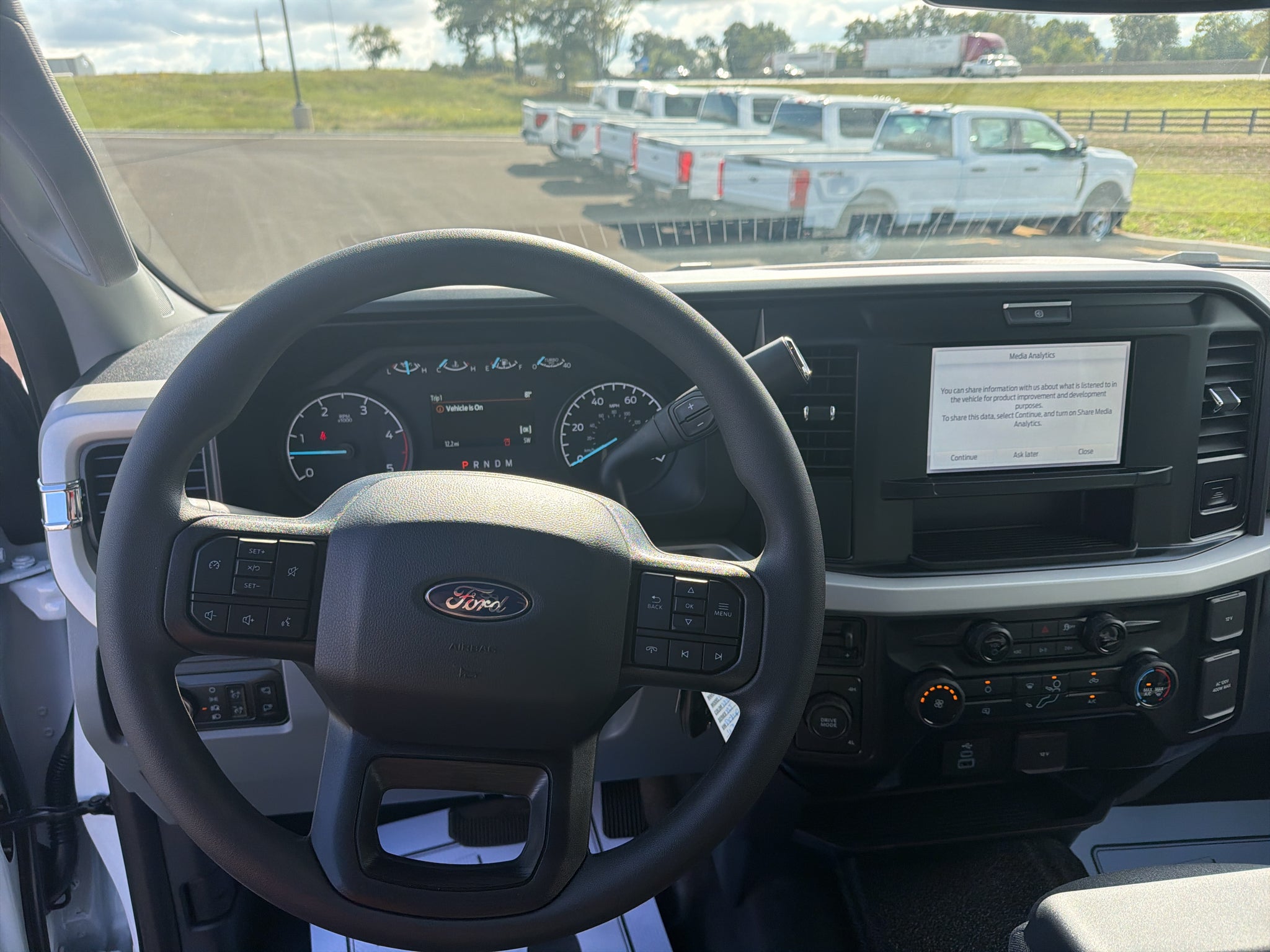2027 Ford F-350 XLT
