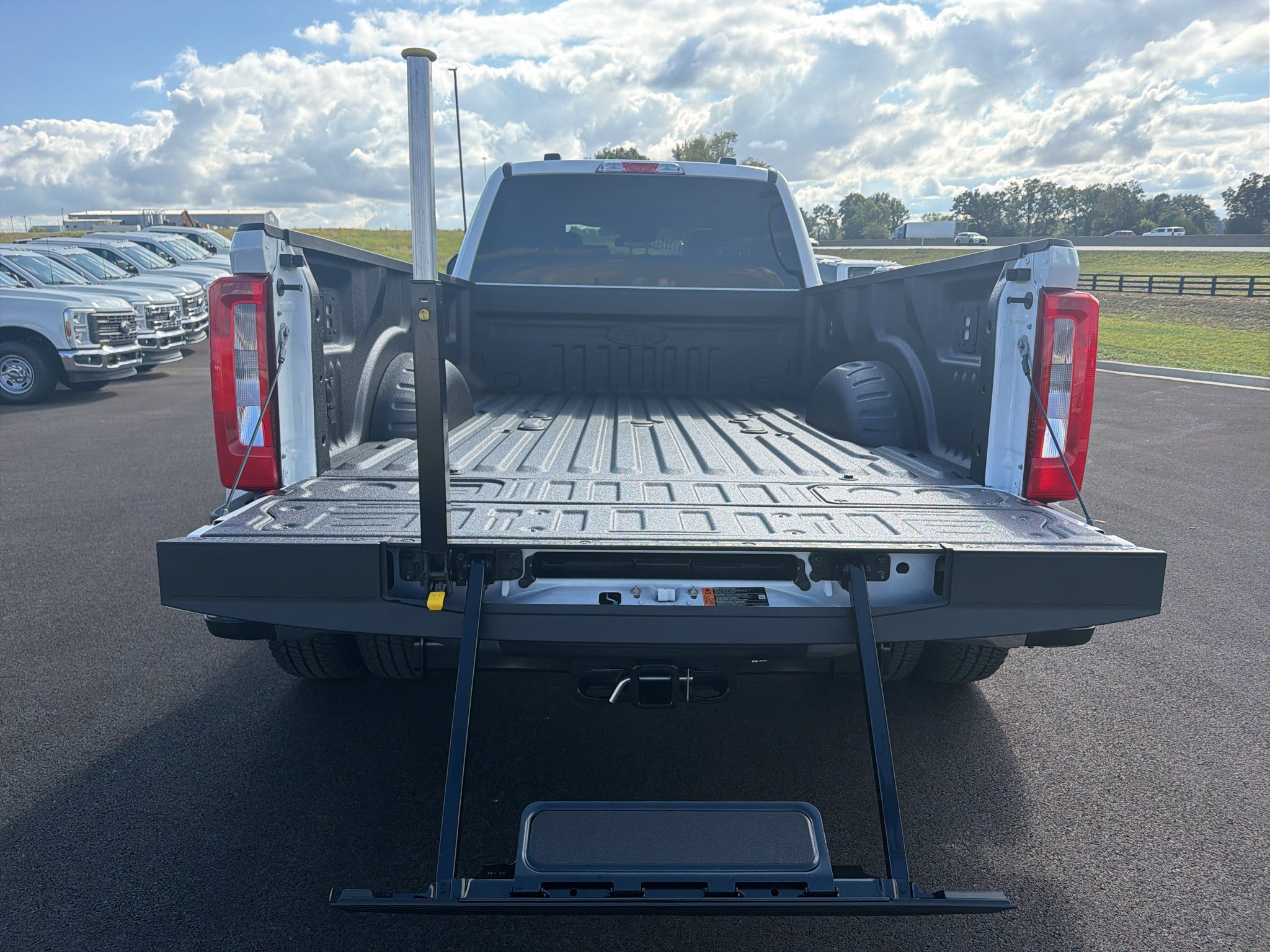 2027 Ford F-350 XLT