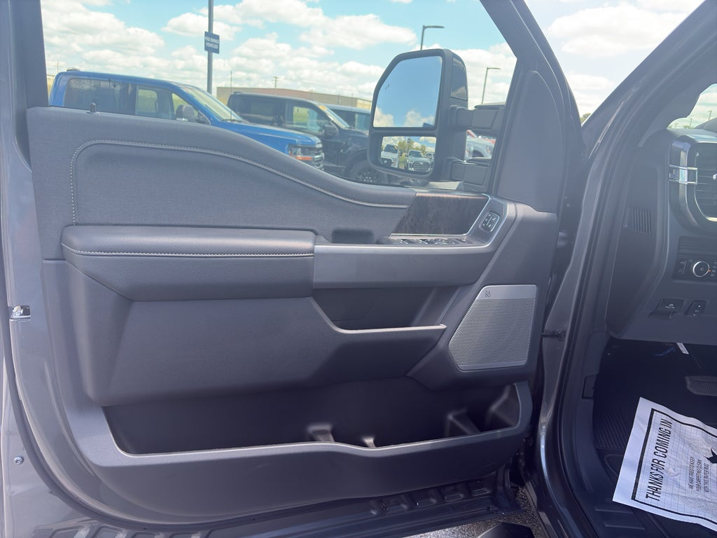 2026 Ford F-350 F-350® Lariat®
