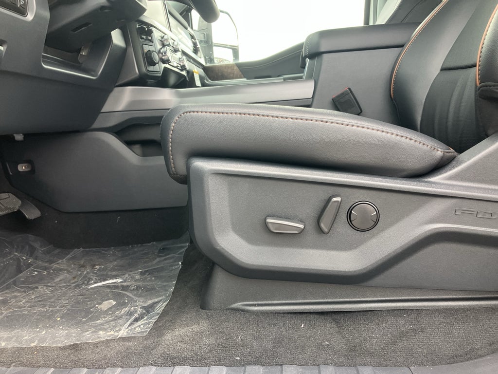 2026 Ford F-350 F-350® Lariat®