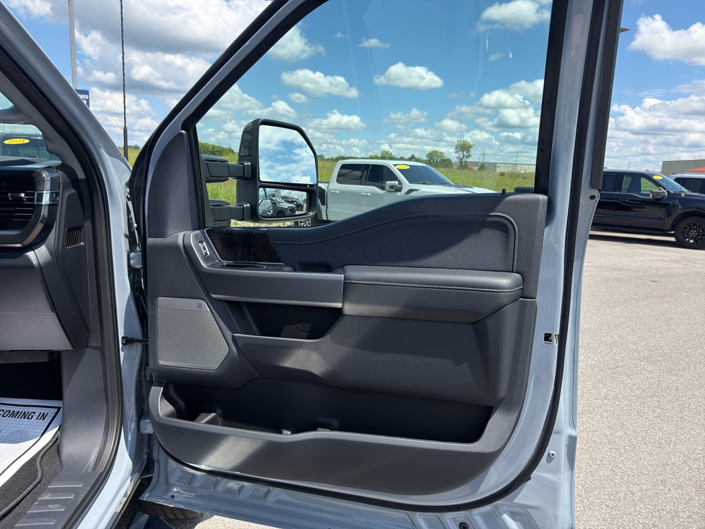 2026 Ford F-350 F-350® Lariat®
