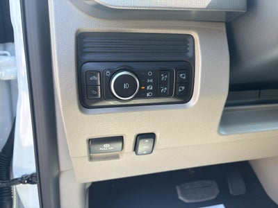 2027 Ford F-450 F-450® Platinum®