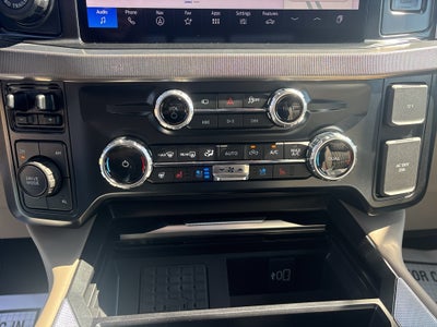 2027 Ford F-450 F-450® Platinum®