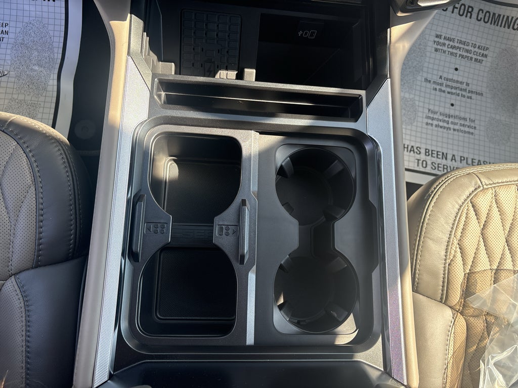 2027 Ford F-450 F-450® Platinum®