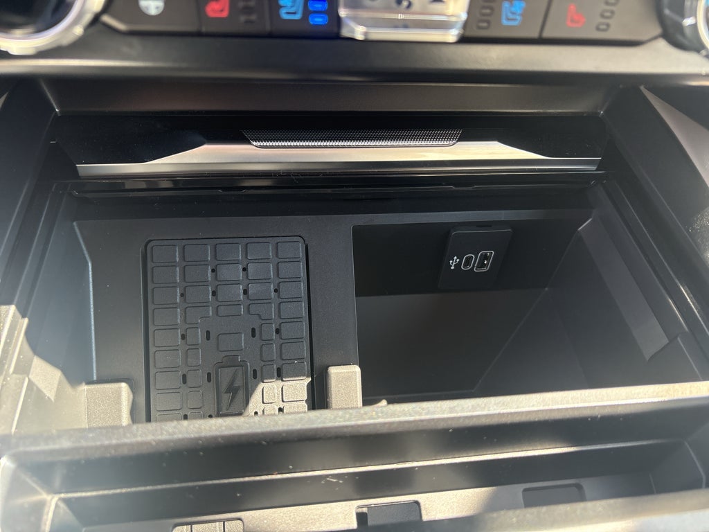 2027 Ford F-450 F-450® Platinum®