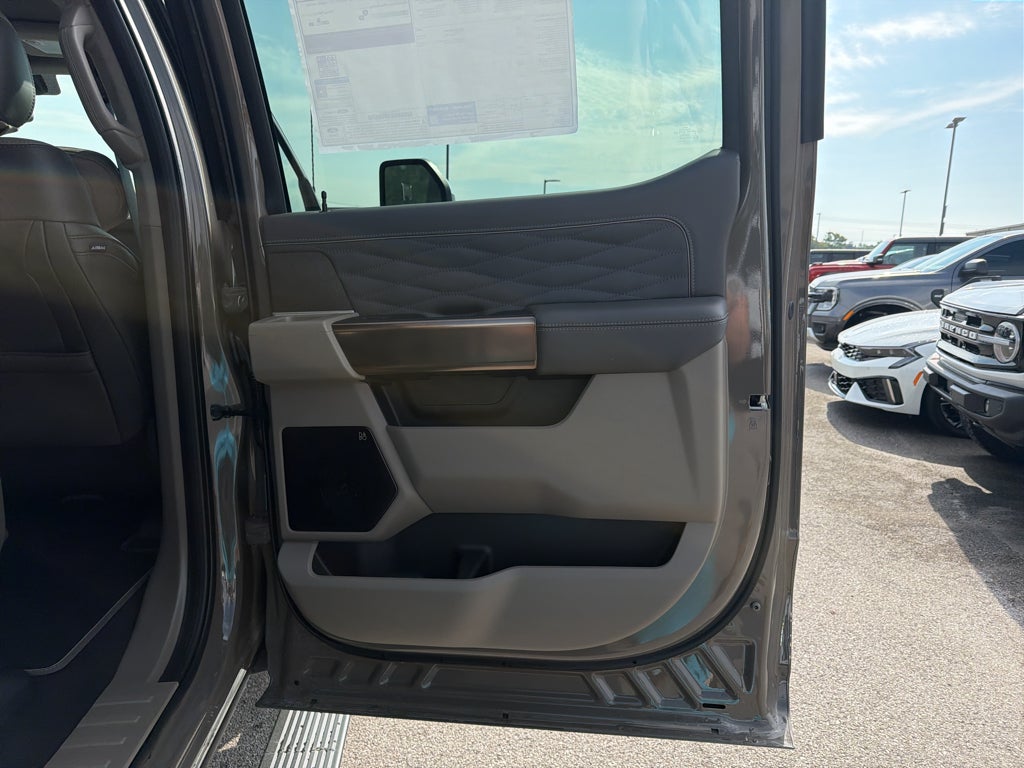 2027 Ford F-450 F-450® Platinum®