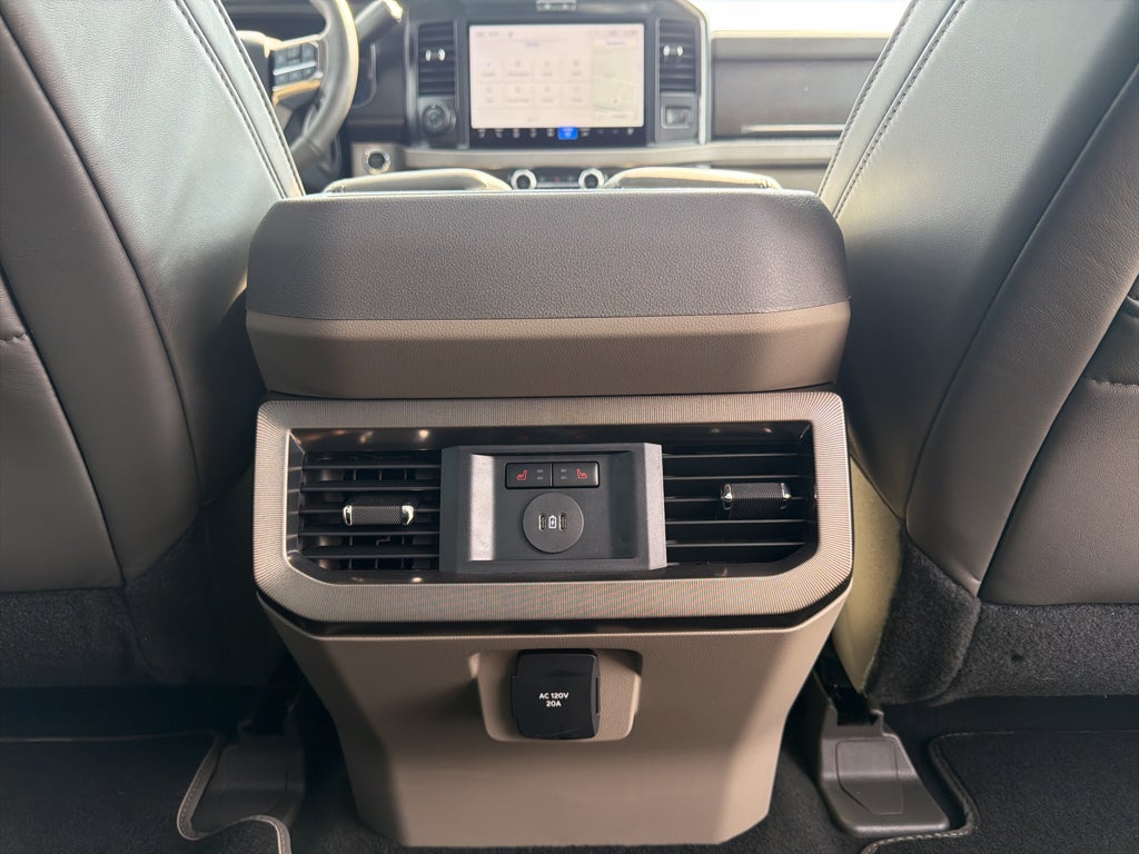 2027 Ford F-450 F-450® Platinum®