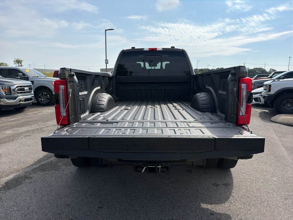 2027 Ford F-450 F-450® Platinum®