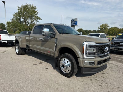 2027 Ford F-450 F-450® Platinum®