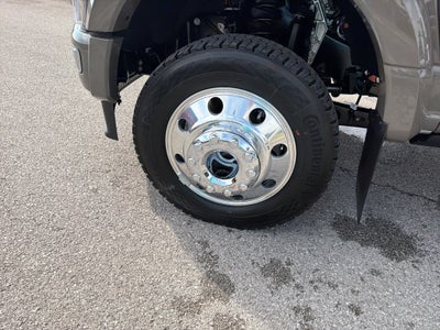 2027 Ford F-450 F-450® Platinum®