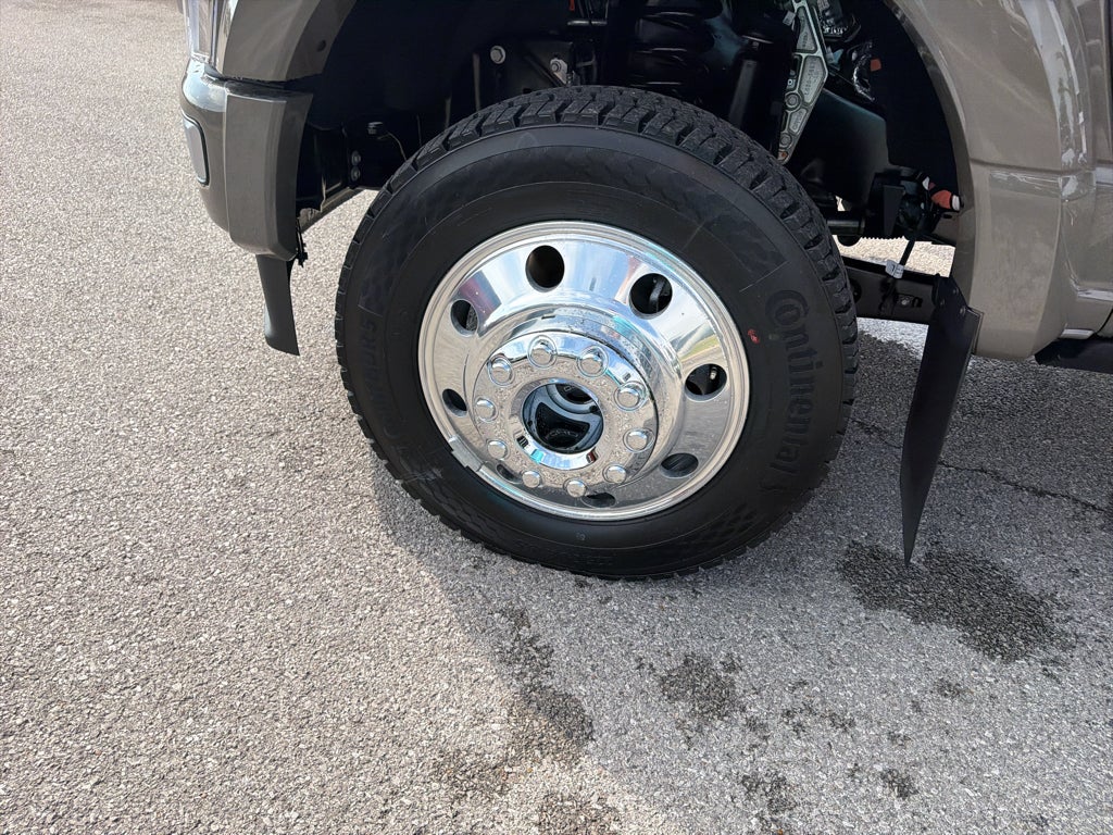 2027 Ford F-450 F-450® Platinum®
