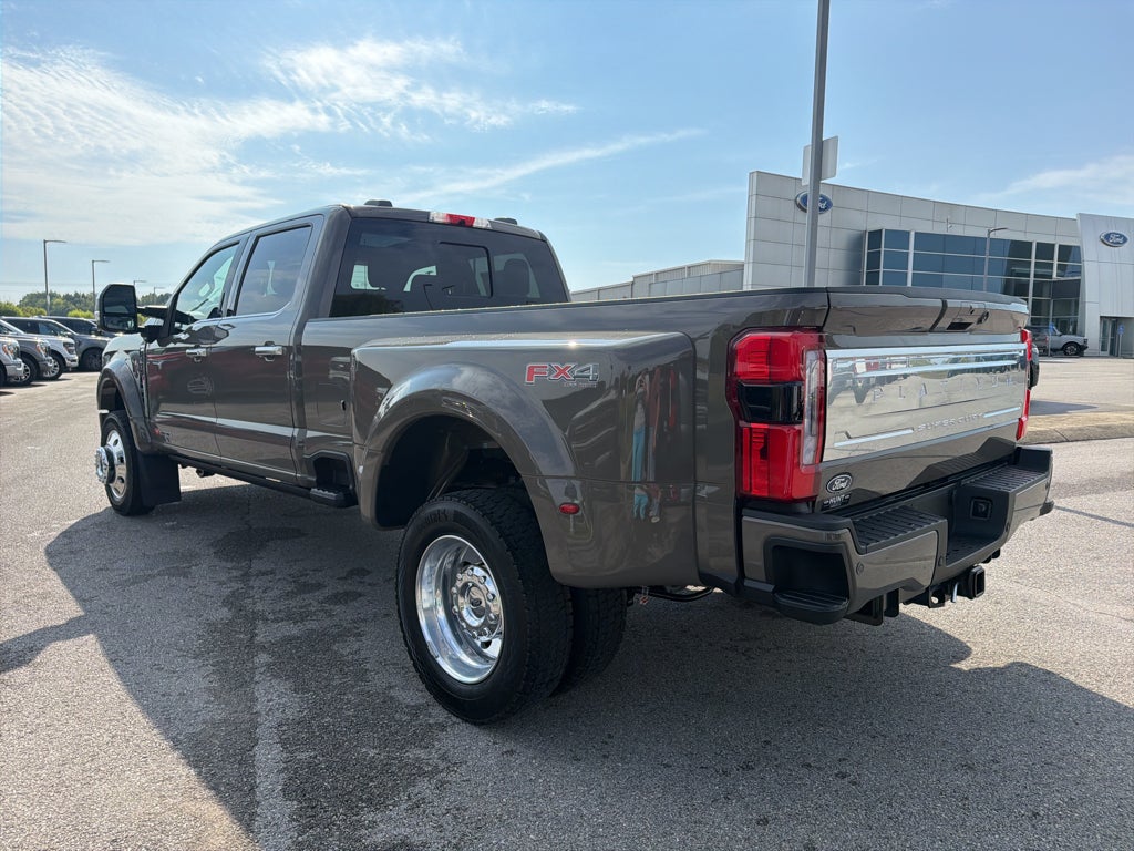 2027 Ford F-450 F-450® Platinum®