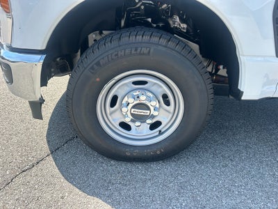 2025 Ford F-350 F-350® XL