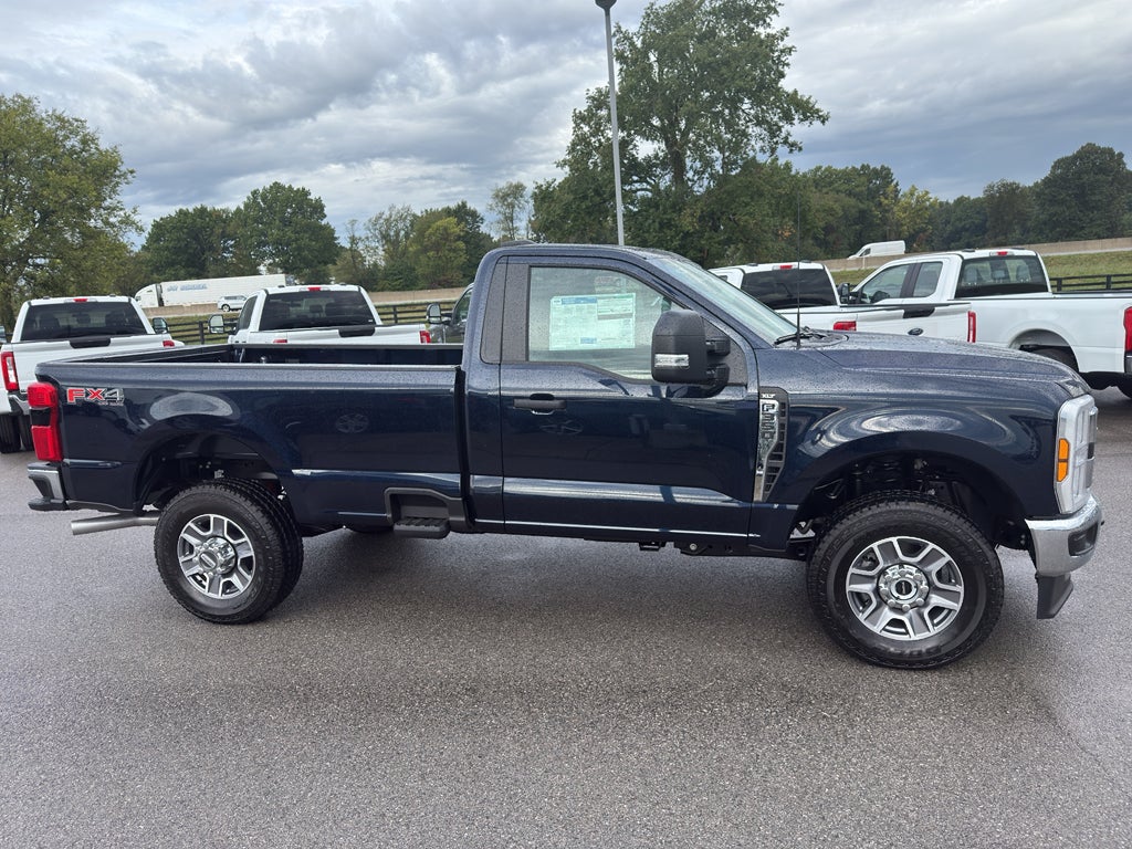 2025 Ford F-350 F-350® XLT